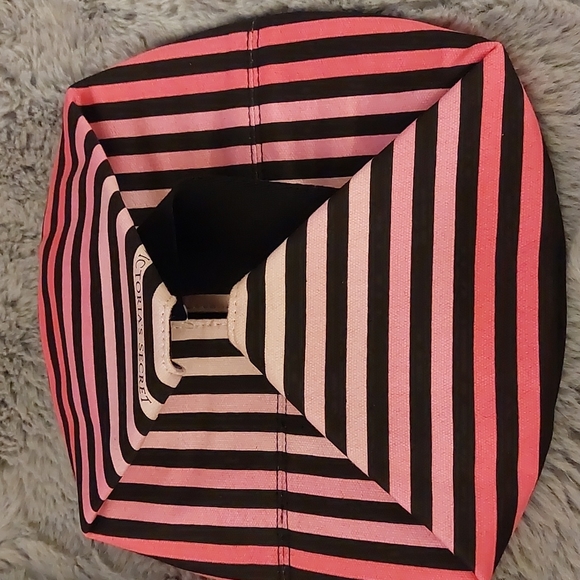 VS Caddy - Picture 2 of 3